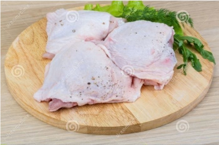 Bell & Evans Bone In Chicken thighs