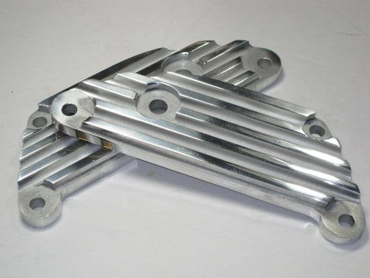 70-4711 Triumph finned passenger footpeg engine plate set unit 650 aluminum