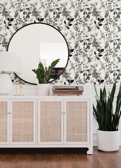 Breezy P&S Wallpaper in a room setting