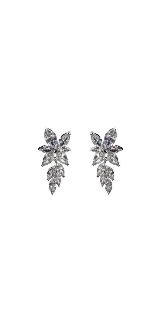 silver/one silver/Camille La Vie/Cluster Stone Drop Cubic Zirconia Earrings /front