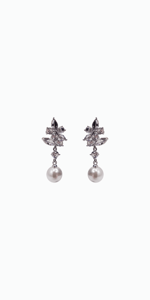 silver /one size/ Camille La Vie/Rhinestone Cluster Pearl Drop Earrings /front