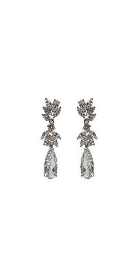 silver/one size/ Camille La Vie/Small Tiered Cluster Teardrop Earrings /front
