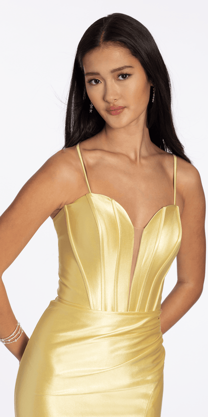 lemon/size/4/missy/Camille La Vie/Stretch Sateen Shimmer Plunge Trumpet Dress with Sweep Train/close up