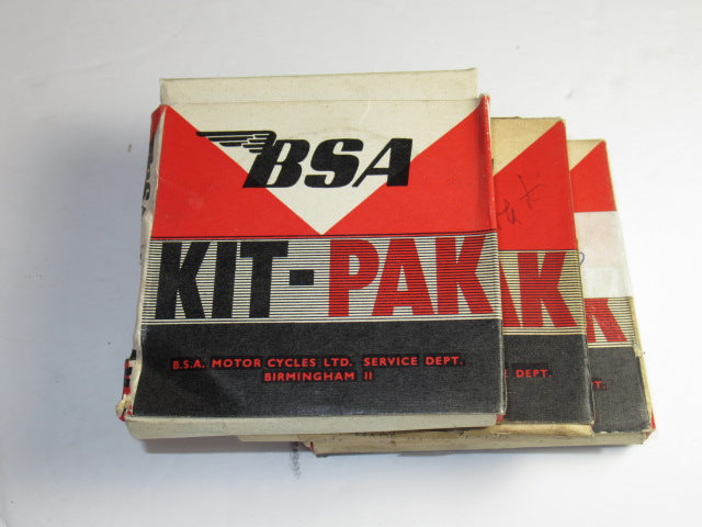 Triumph BSA triple piston ring set 750 +20  67m Trident T150 T160 rings NOS .020