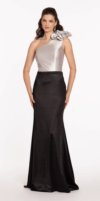 lack-silver/size/4/missy/Camille La Vieille La Vie/Two Tone Rosette One Shoulder Satin Trumpet Dress/front